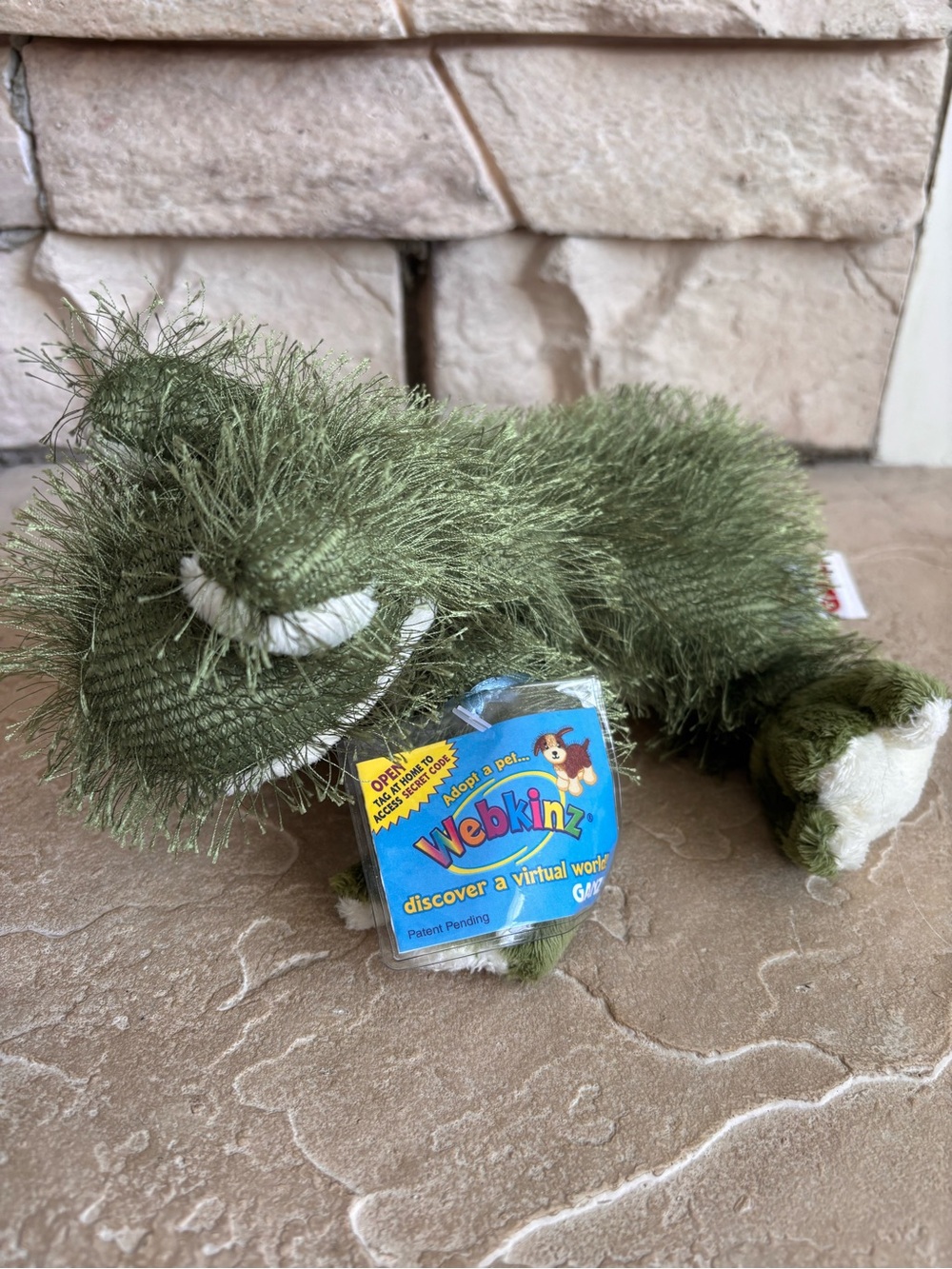 NWT Sealed Code Webkinz Fluffy Frog Plush HM001